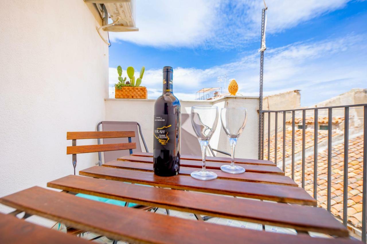 Il Terrazzino Holiday Home 切法卢 外观 照片