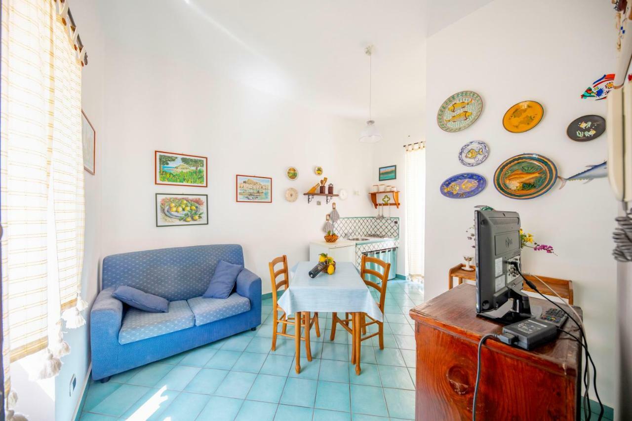 Il Terrazzino Holiday Home 切法卢 外观 照片