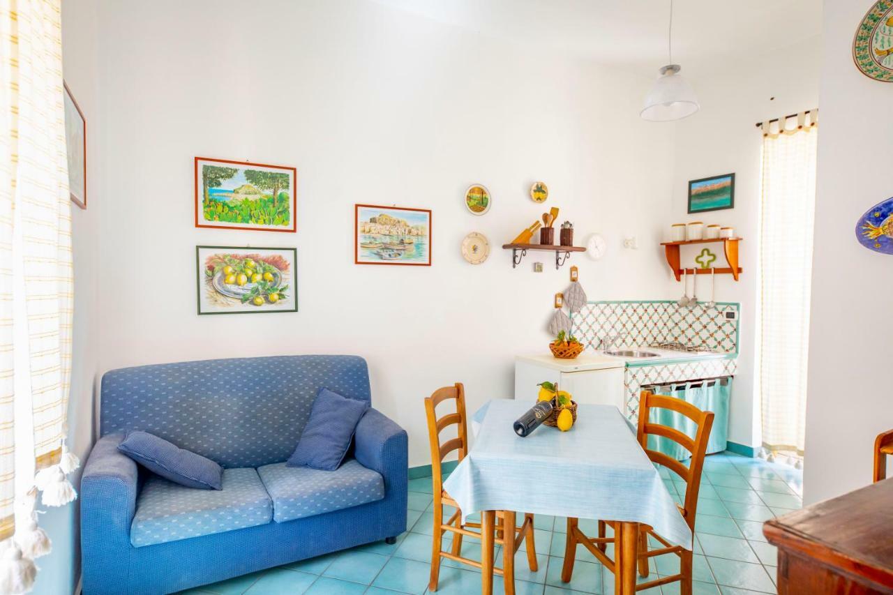 Il Terrazzino Holiday Home 切法卢 外观 照片
